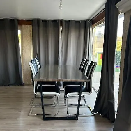 Maison En Avec Piscine - 6/8 Personnes Сasa de vacaciones *